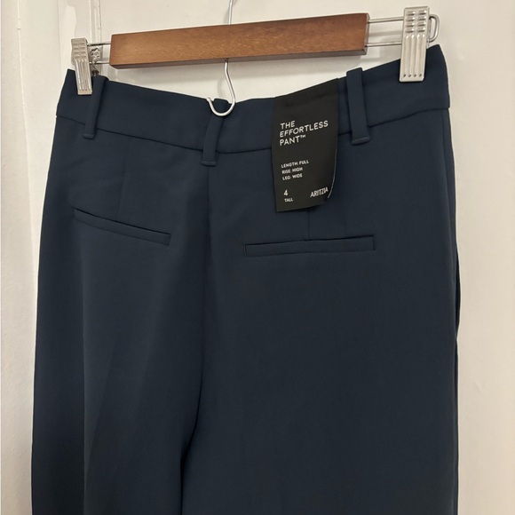 Aritzia Women's The Effortless Pant - Crepette | Dark Night Navy | Size 4 | Tall - Picture 1 of 6